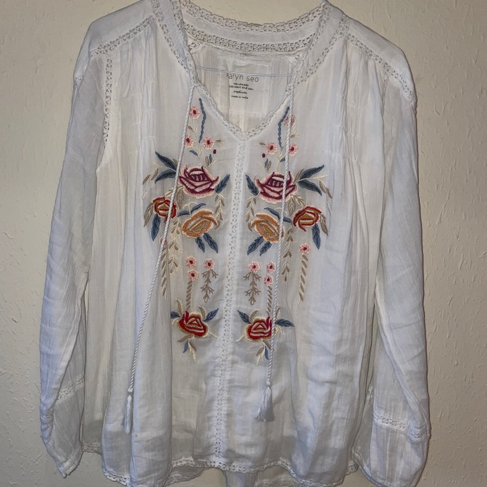 Beautiful Karyn Seo embroidery top